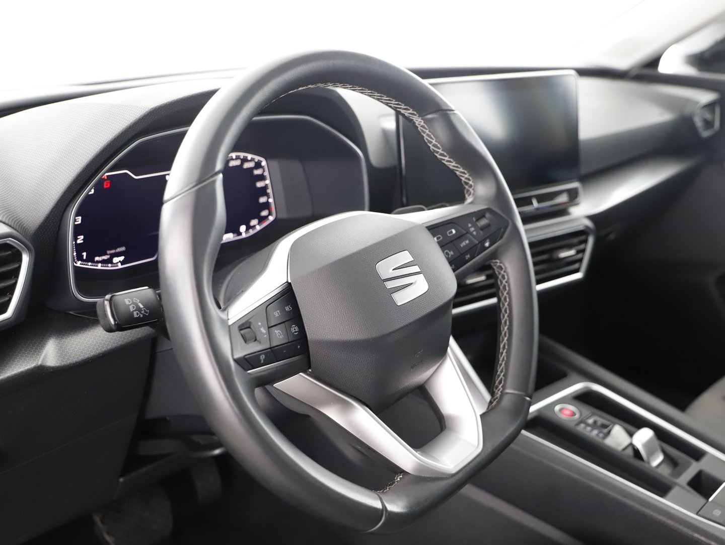 SEAT Leon SP Kombi Style 2.0 TDI DSG | Bild 5 von 15