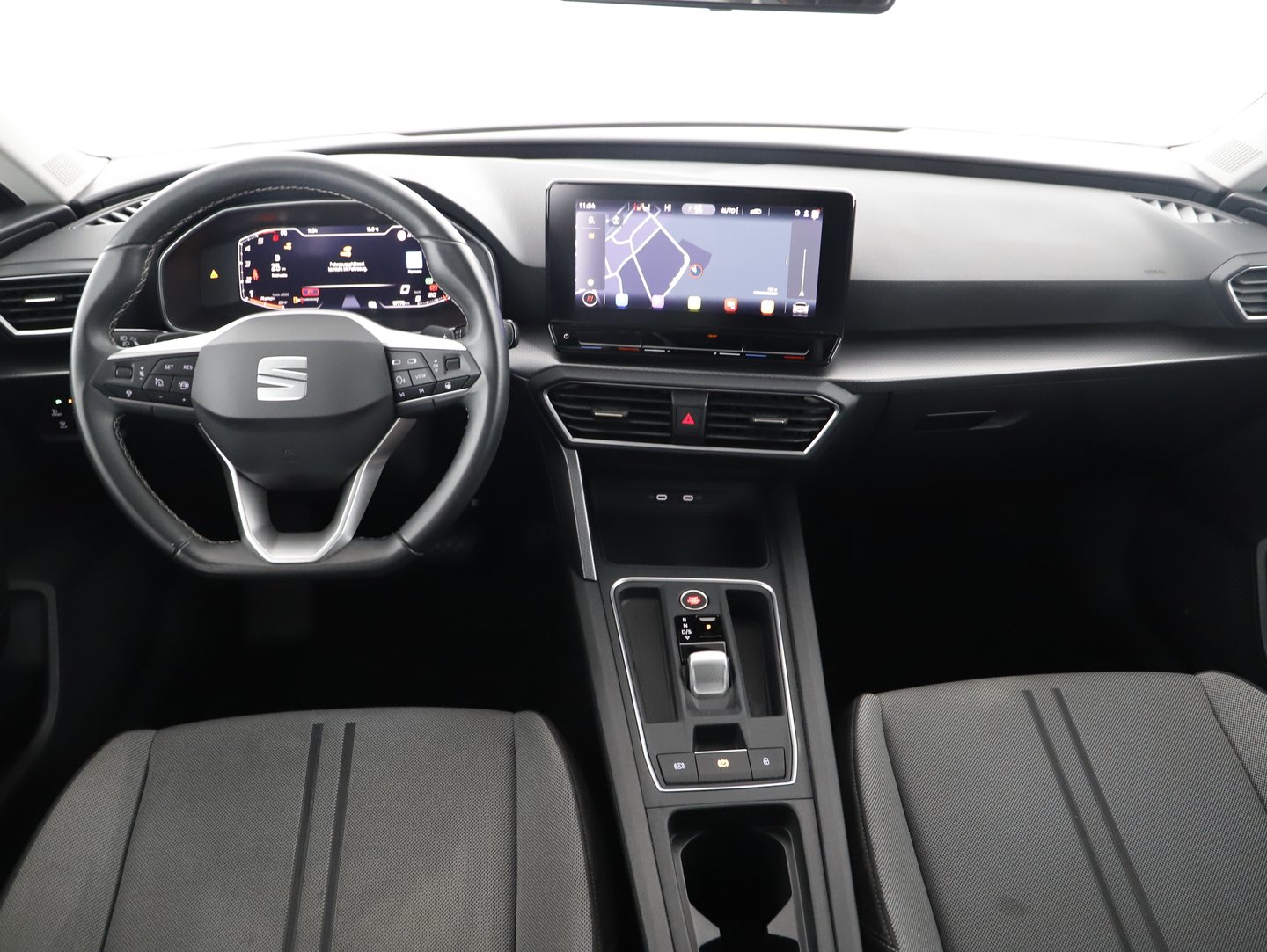 SEAT Leon SP Kombi Style 2.0 TDI DSG | Bild 6 von 15
