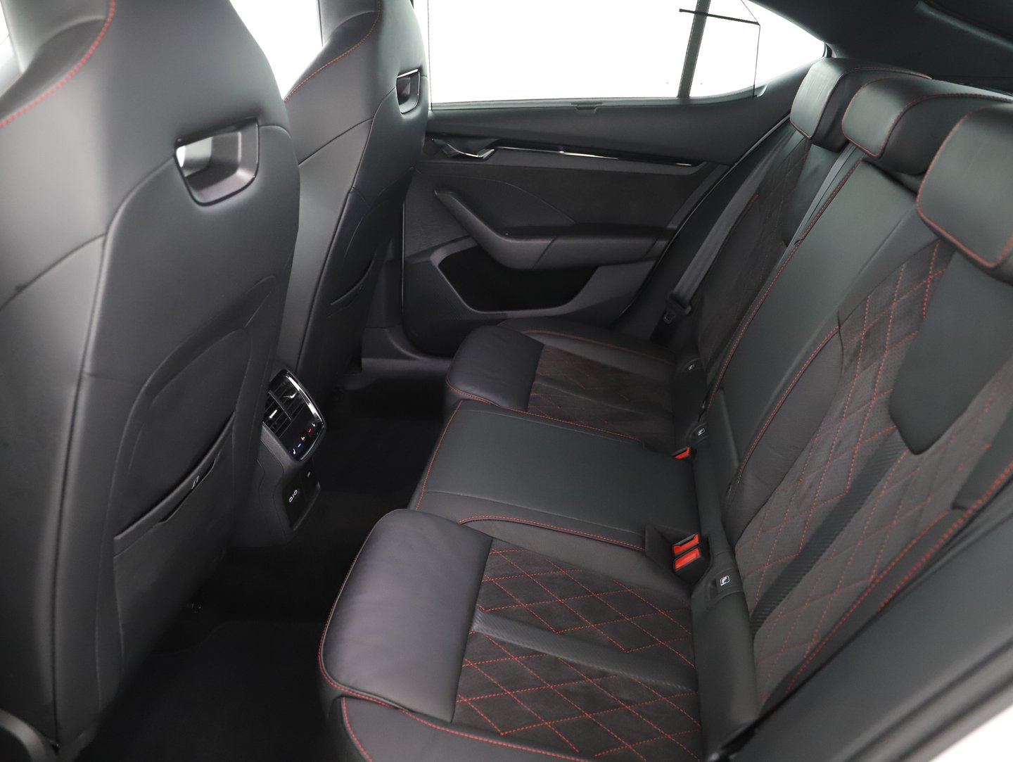 Škoda OCTAVIA RS iV 245 DSG | Bild 5 von 24