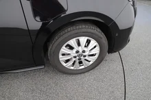 VW Multivan Business ÜH eHybrid 180 kW 4M in Deepblack Perleffekt