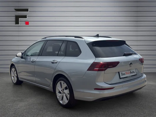 Bild eines Golf Variant Business mHeV DSG