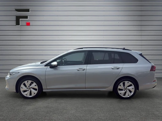 Bild eines Golf Variant Business mHeV DSG