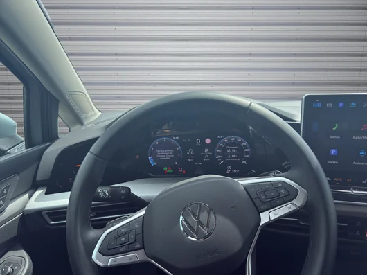 Bild eines Golf Variant Business mHeV DSG