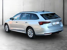Škoda Octavia Combi Selection TSI mHEV DSG in Brillant-Silber Metallic