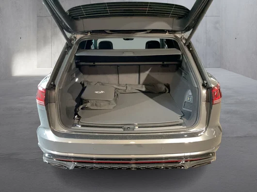 Bild eines VW Touareg R eHybrid TSI 4M. Final Edition