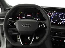 Audi Q5 SUV TDI quattro 150 kW in Gletscherweiss Metallic