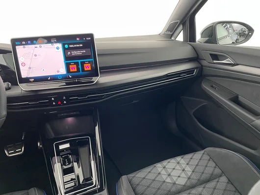 Bild eines VW Golf Sport mHEV TSI DSG