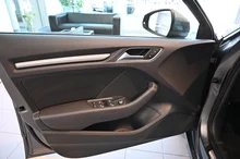 Audi A3 Sportback SB 1.6 TDI Design in Monsungrau Metallic