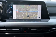 VW Golf Life mHeV TSI DSG in Delfingrau Metallic