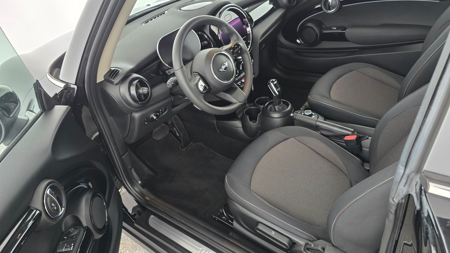 Mini Hatch Cooper | Bild 12 von 23