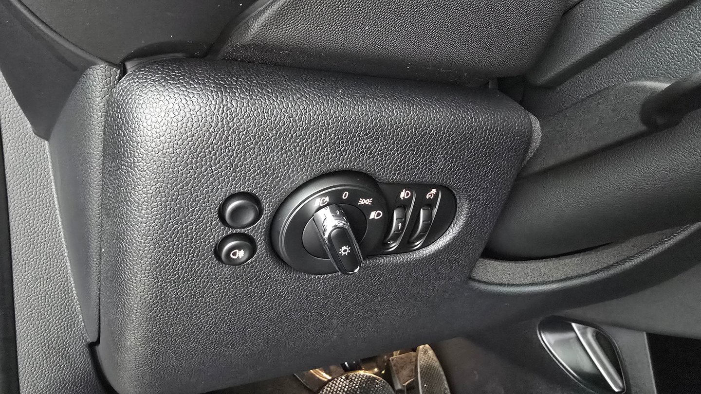 Mini Hatch Cooper | Bild 11 von 23