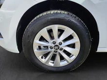 Škoda Kamiq Selection TSI in Moon-Weiß Metallic