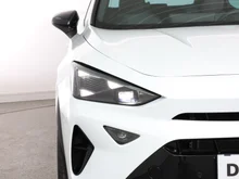CUPRA Formentor 1.5 e-TSI 150 PS DSG in Nevada-Weiß Metallic