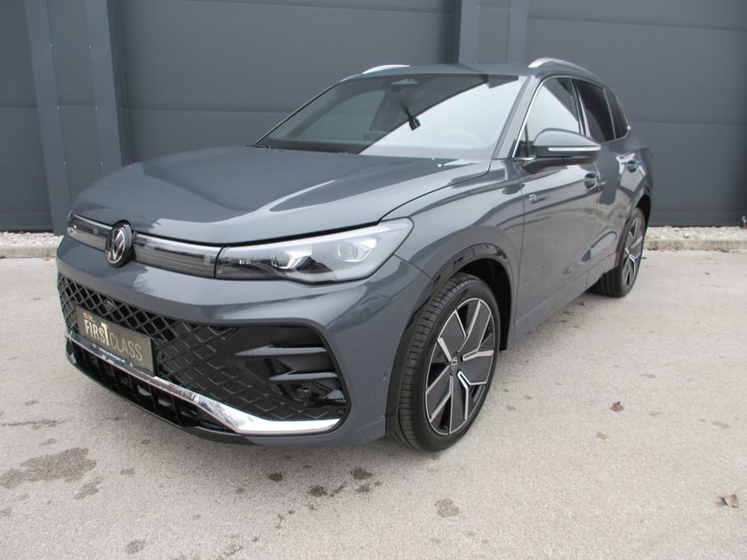 VW Tiguan R-Line eTSI DSG