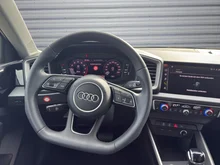 Audi A1 allstreet 30 TFSI in 2Y Gletscherweiß Metallic