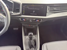 Audi A1 allstreet 30 TFSI in 2Y Gletscherweiß Metallic