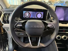 Škoda Kodiaq 4x4 Selection TDI DSG in Black-Magic Perleffekt
