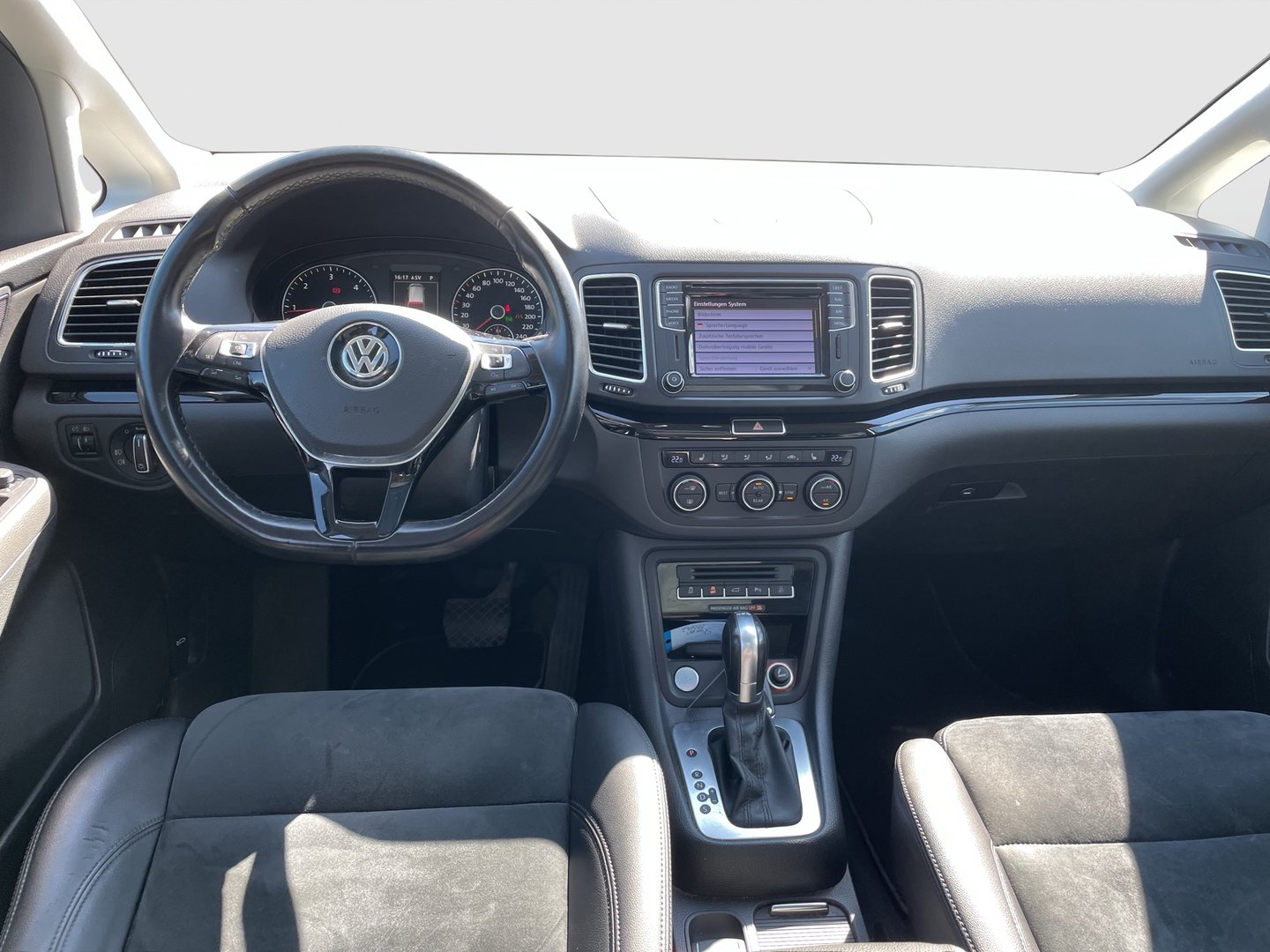 VW Sharan Business+ TDI SCR DSG 5-Sitzer | Bild 10 von 28