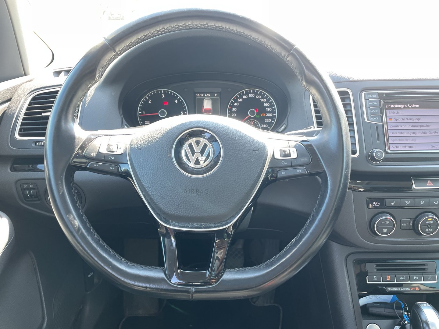 VW Sharan Business+ TDI SCR DSG 5-Sitzer | Bild 11 von 28