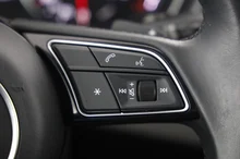 Audi A4 Limousine 30 TDI in FLORETTSILBER METALLIC