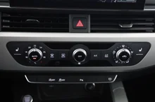 Audi A4 Limousine 30 TDI in FLORETTSILBER METALLIC