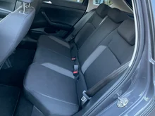 VW Taigo Life TSI in Rauchgrau Metallic