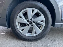 VW Taigo Life TSI in Rauchgrau Metallic