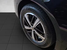 VW Caddy Dark Label Maxi TDI 4MOTION in Deepblack Perleffekt