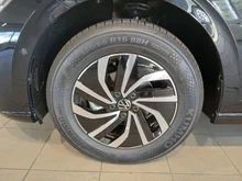 VW Polo Friends TSI in Deep Black Perleffekt