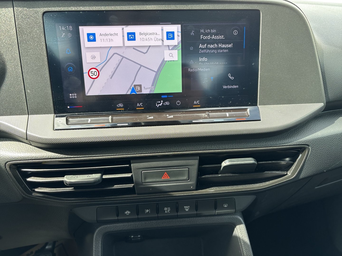 Ford Tourneo Connect 2,0 EcoBlue L1 Trend | Bild 20 von 23