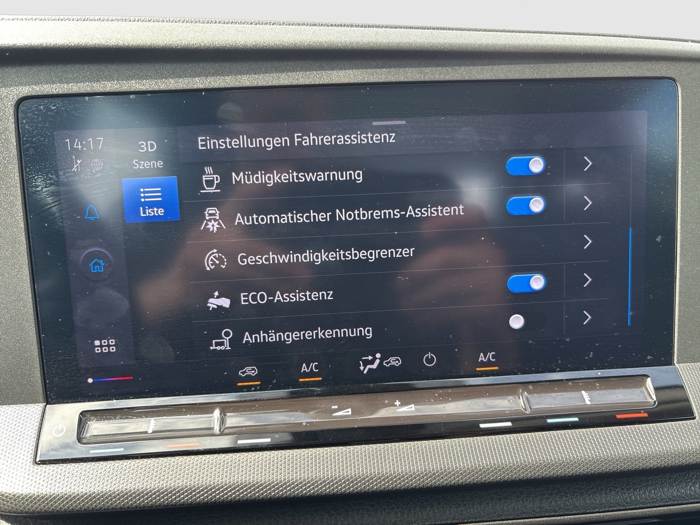 Ford Tourneo Connect 2,0 EcoBlue L1 Trend | Bild 19 von 23