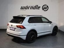 VW Tiguan Highline TDI SCR 4MOTION DSG in 0R Oryxweiß Perlmutteffekt