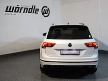 VW Tiguan Highline TDI SCR 4MOTION DSG in 0R Oryxweiß Perlmutteffekt