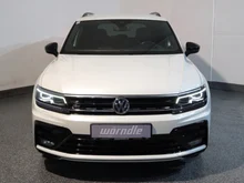 VW Tiguan Highline TDI SCR 4MOTION DSG in 0R Oryxweiß Perlmutteffekt