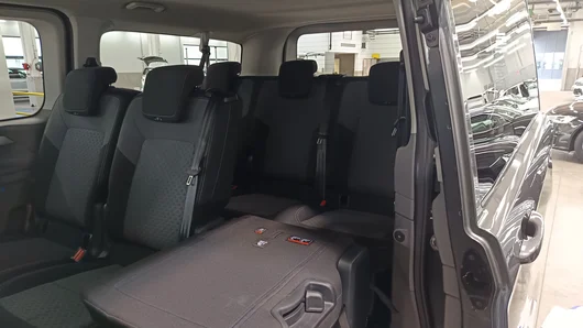Bild eines VW Caravelle Life LR TDI 4MOTION