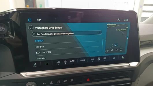 Bild eines VW Caravelle Life LR TDI 4MOTION