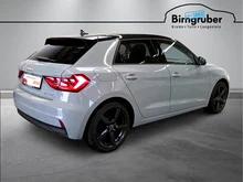 Audi A1 Sportback 25 TFSI intense in Pfeilgrau Perleffekt
