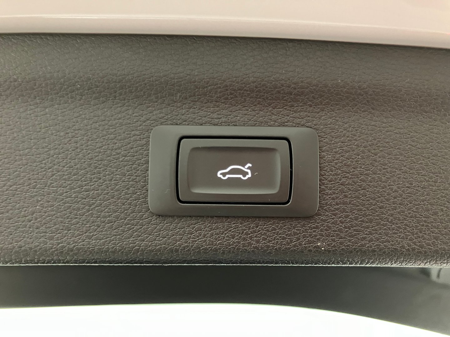 Audi Q3 35 TDI S line exterieur | Bild 29 von 31
