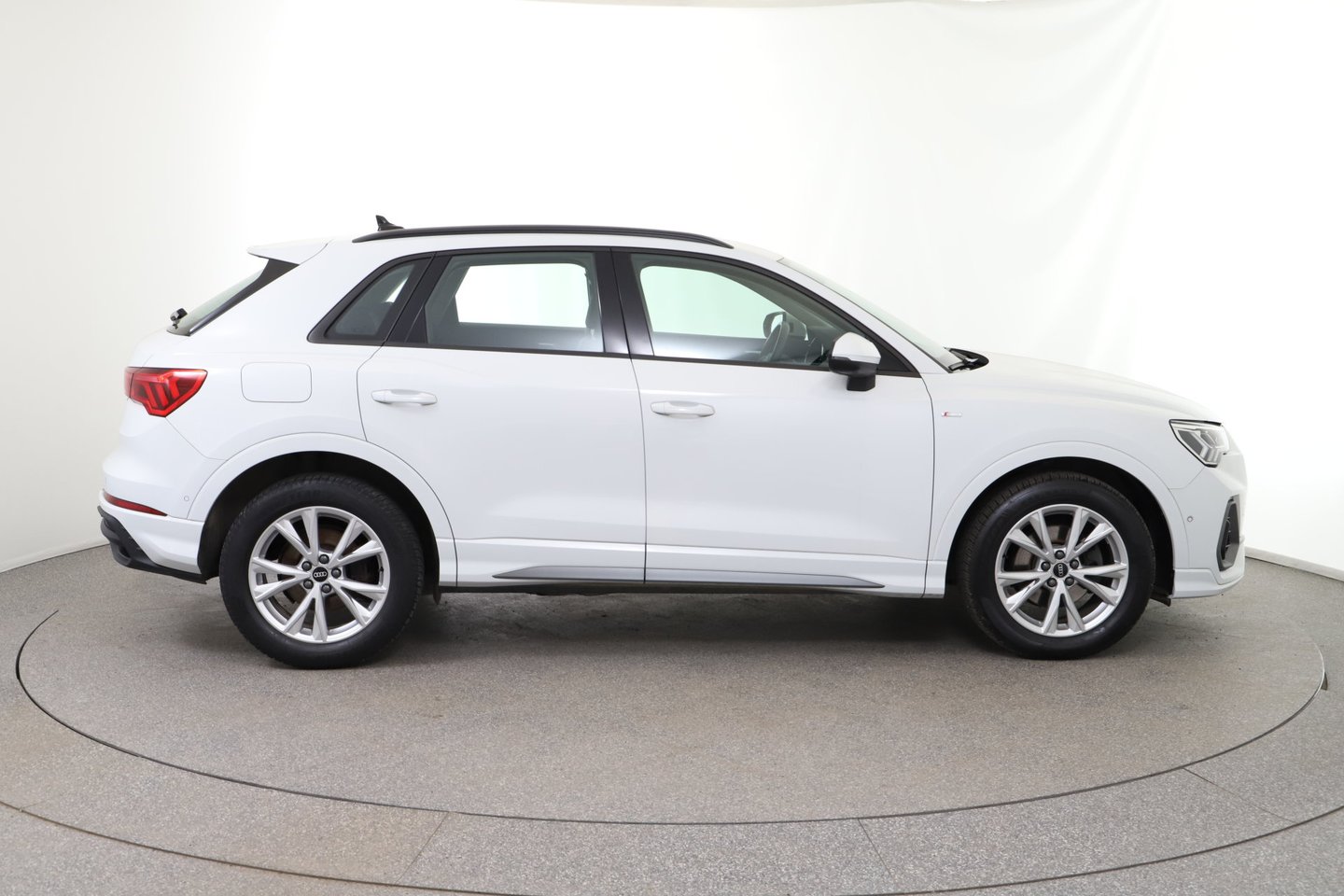 Audi Q3 35 TDI S line exterieur | Bild 6 von 31