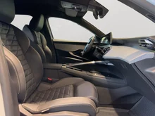 Peugeot 3008 Hybrid 136 E-DCS6 GT Aut. in weiss - metallic