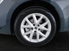 SEAT Leon Style Edition 1.5 TSI 115 PS in Fjord-Blau
