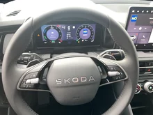 Škoda Kodiaq Selection iV TSI DSG in Moon-Weiß Metallic