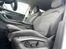 Škoda Kodiaq Selection iV TSI DSG in Moon-Weiß Metallic