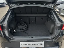 CUPRA Formentor TRIBE e-HYBRID 204 PS DSG in Nacht-Schwarz Metallic