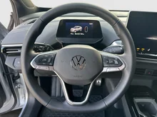 VW ID.4 Pro 4MOTION 220 kW Business -77 kWh in Scale Silver Metallic Dach schwarz