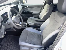 VW ID.4 Pro 4MOTION 220 kW Business -77 kWh in Scale Silver Metallic Dach schwarz