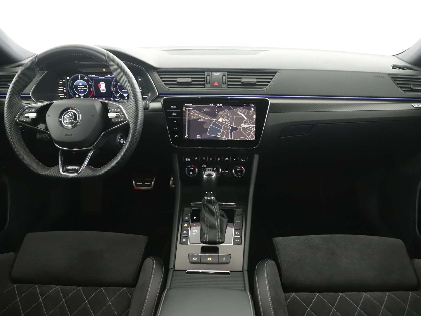 Škoda SUPERB Combi iV SPORTLINE DSG | Bild 8 von 26