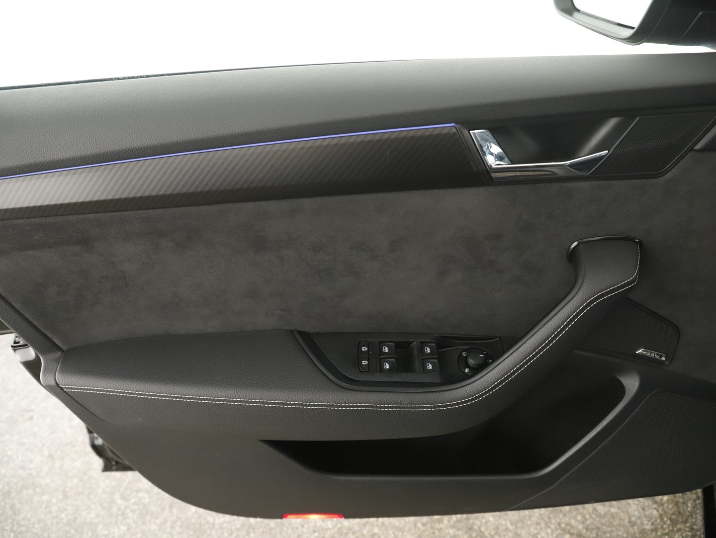 Škoda SUPERB Combi iV SPORTLINE DSG | Bild 4 von 26