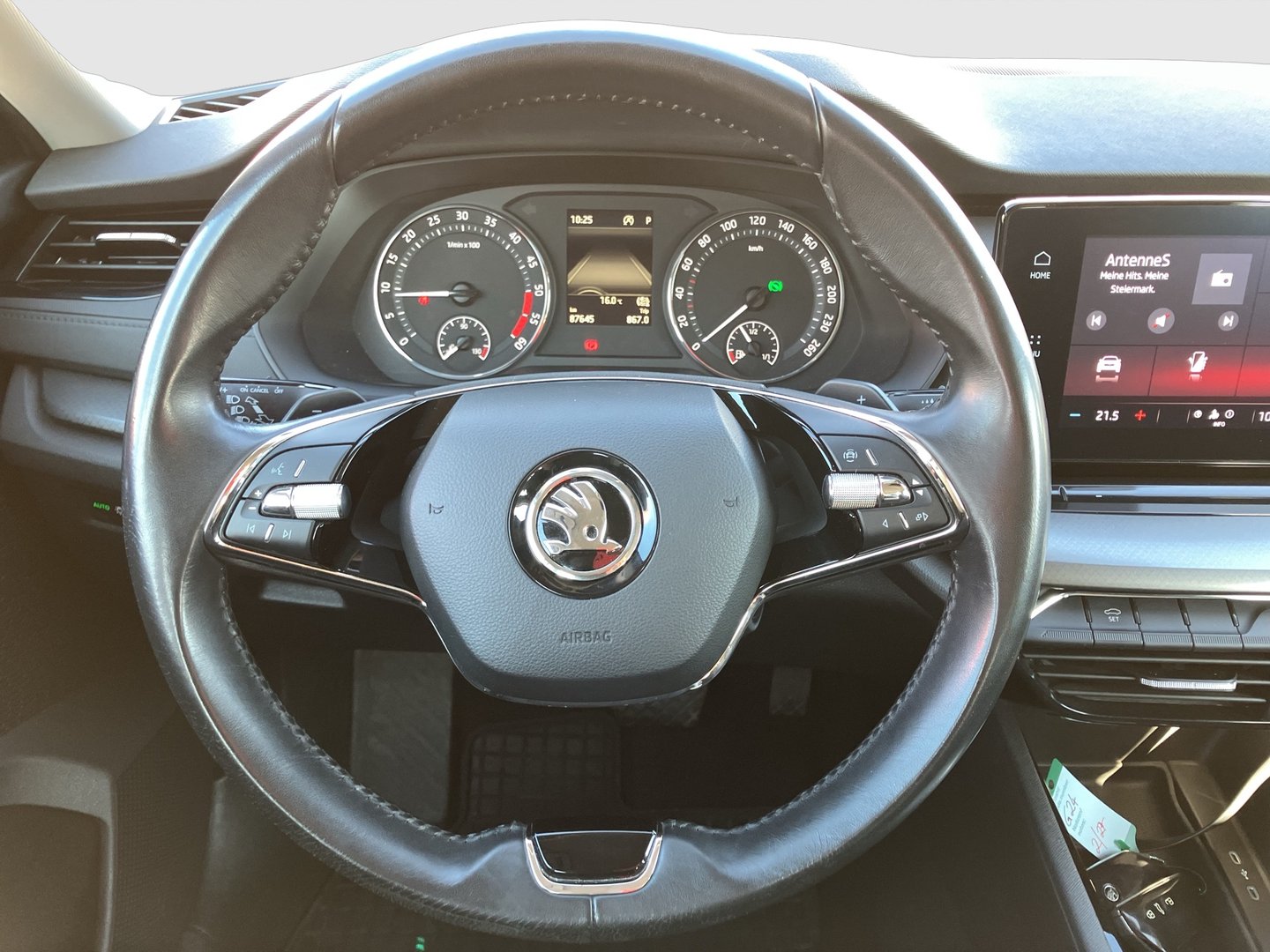 Škoda OCTAVIA Combi 4x4 Ambition TDI DSG | Bild 11 von 24