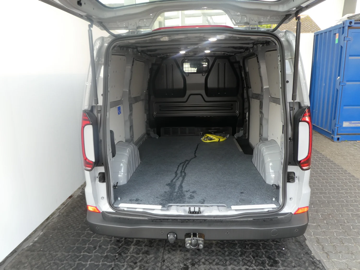 Bild eines VW e-Transporter Kastenwagen 100 kW